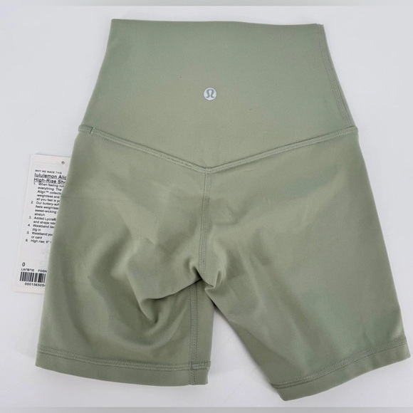 NWT💎Lululemon Align High-Rise Short Fog Green Size 0 Retail $64 - Picture 3 of 3